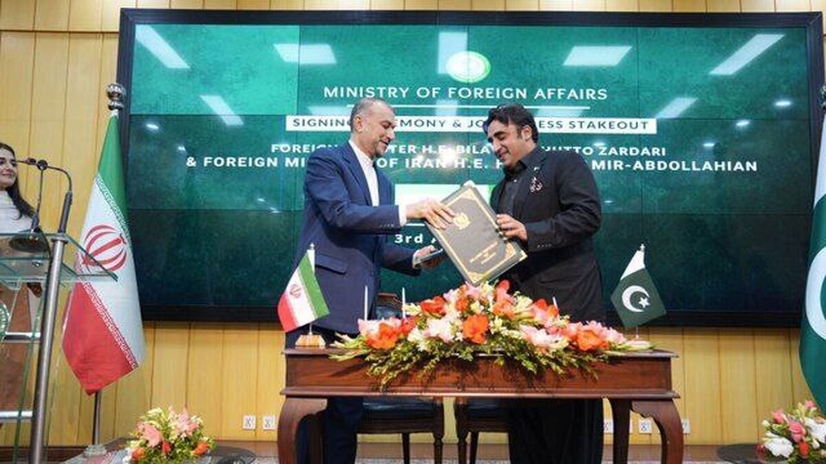 امضای سند راهبردی همکارهای تجاری میان ایران و پاکستان
