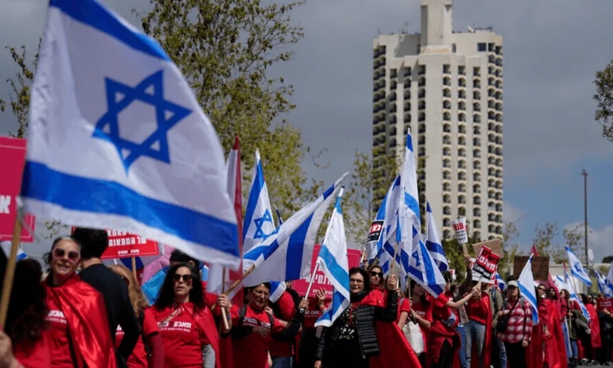 اسرائیل ؛‌ لایحه اصلاحات قضایی تصویب شد / ادامه اعتراضات و درگیری با پلیس