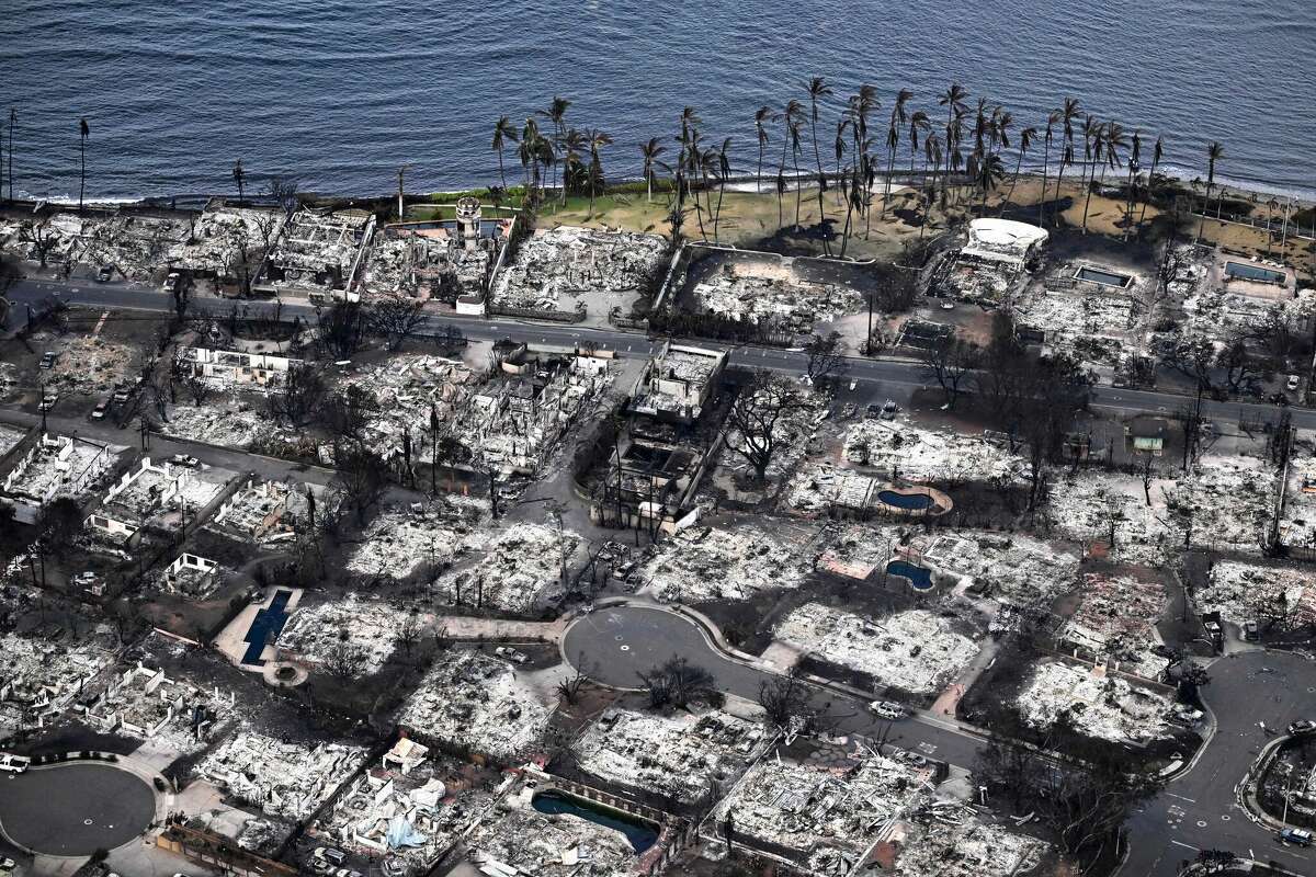 تصاویر هوایی حیرت‌انگیز از شهر سوخته مائویی هاوایی/ قبل و بعد آتش سوزی ویرانگر لاهاینا (فیلم)