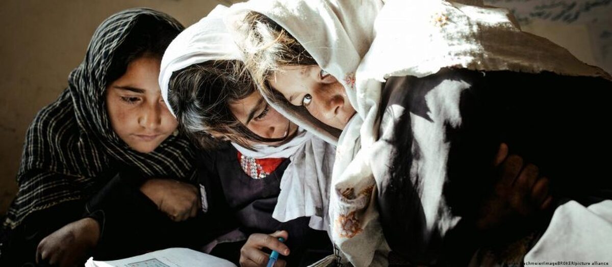 یک مسئول طالبان: در صورت موافقت آخوندزاده، آماده پذیرش دانشجویان دختر در دانشگاه ها هستیم