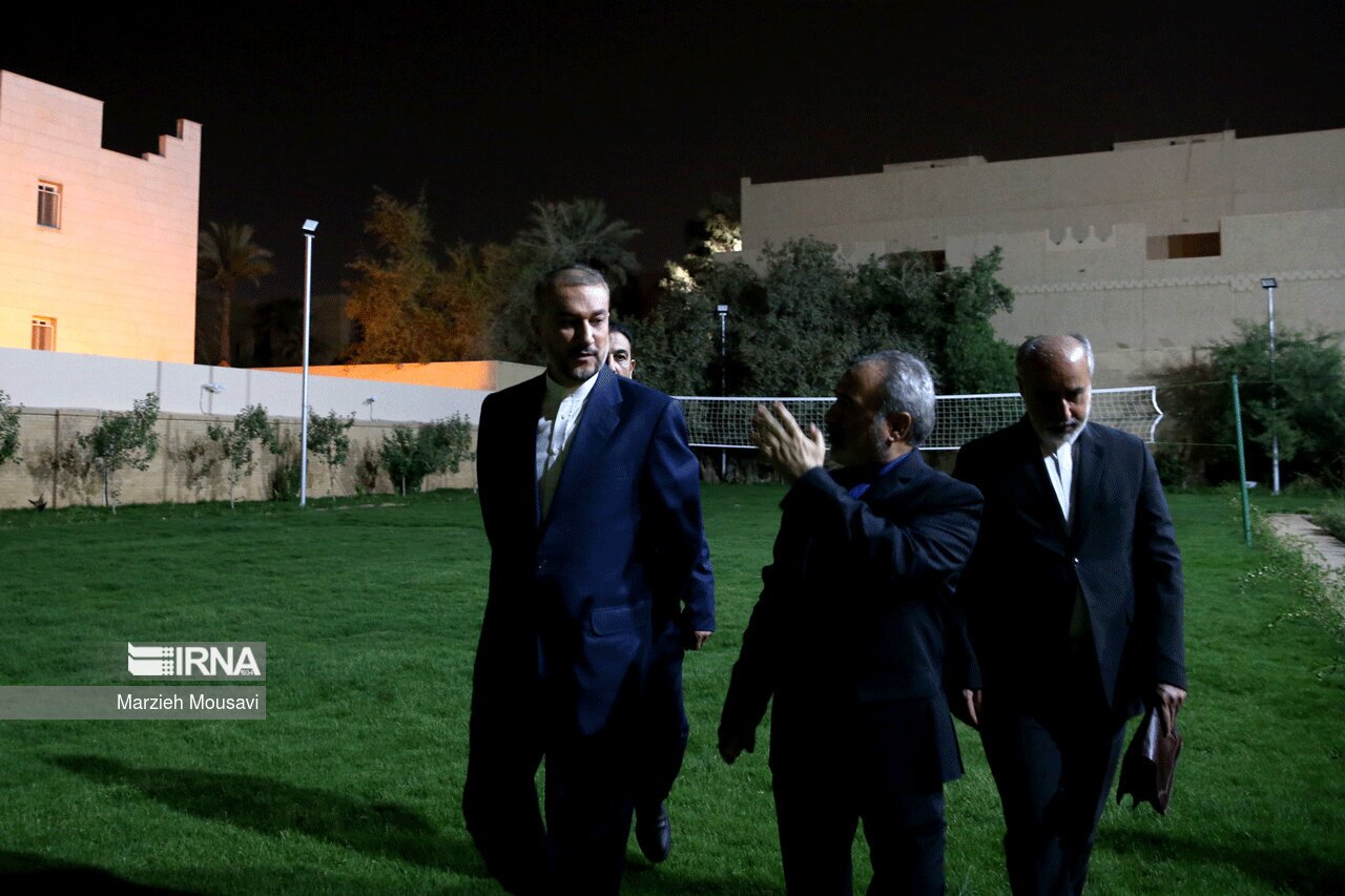 بازدید حسین امیرعبداللهیان وزیر امور خارجه ایران از سفارت ایران در ریاض  پایتخت عربستان سعودی