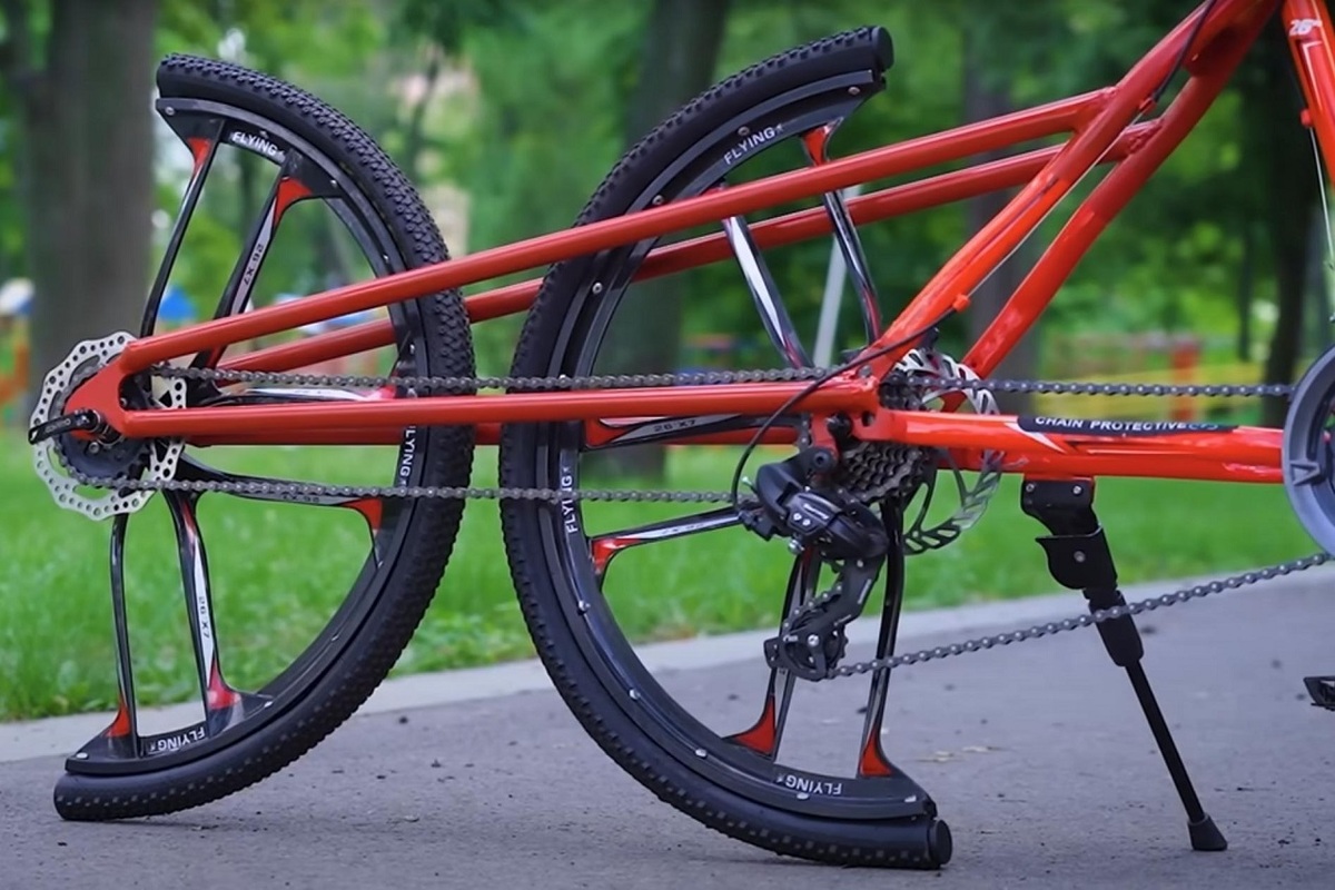 دوچرخه ای که نصفه چرخ است! / محصول جدید از مخترع درگیر با فیزیک (+فیلم و عکس)