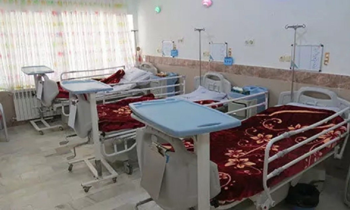 وزارت بهداشت : ۱۵۵ هزار تخت بیمارستانی فرسوده در کشور داریم/ برخی بیمارستان‌ ها ۱۰۰ سال قدمت دارند