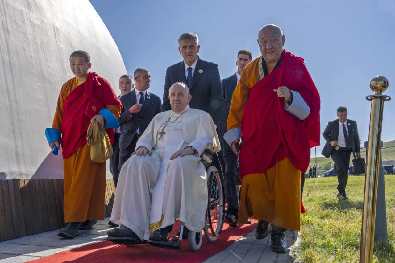سفر پاپ به مغولستان - خبرگزاری آسوشیتدپرس