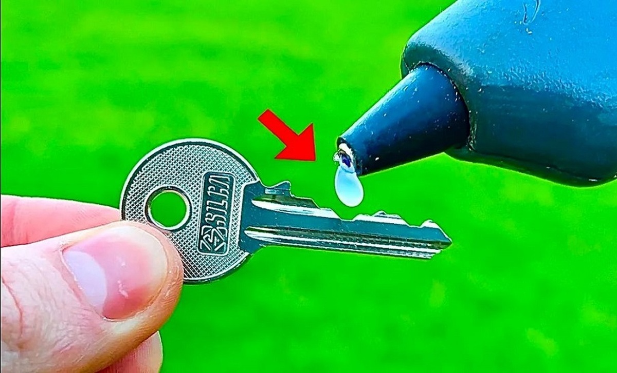 چگونه کلیدی بسازیم که تمام قفل ها را باز کند ؟ (فیلم)