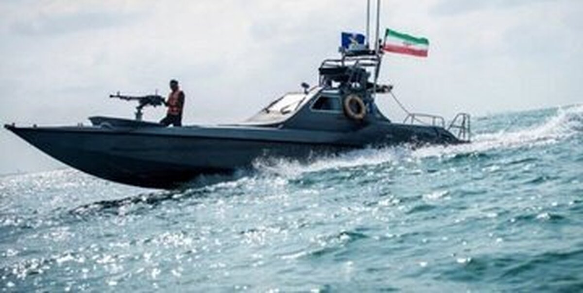 فراجا : توقیف ۴ فروند شناور در دریای عمان