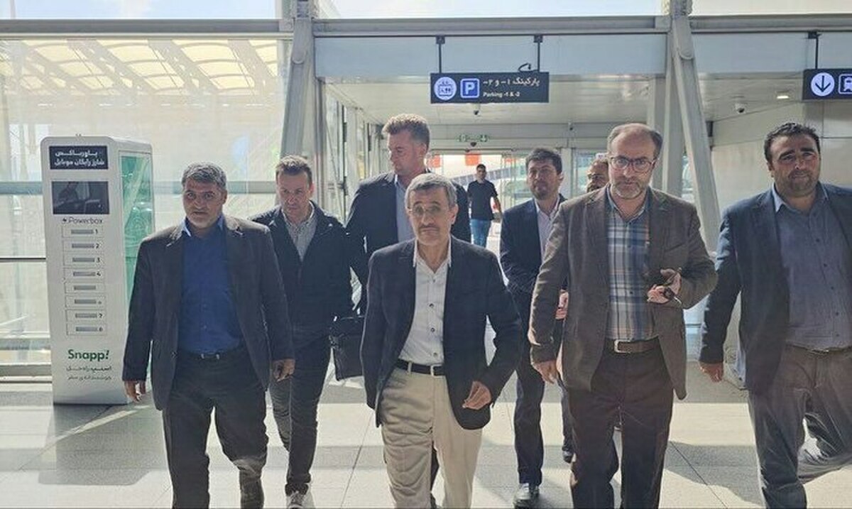 محمود احمدی نژاد ممنوع الخروج شد؟ / رئیس جمهور پیشین فرودگاه را ترک نکرد (+عکس)