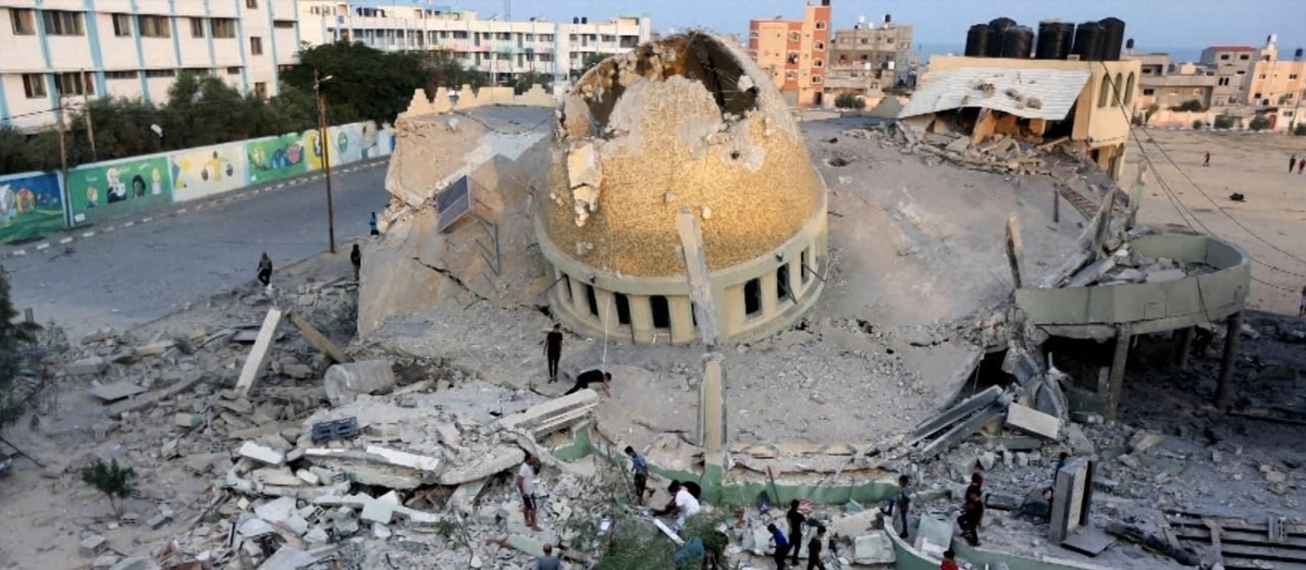 تخریب یک مسجد در حمله اسرائیل به غزه (عکس)