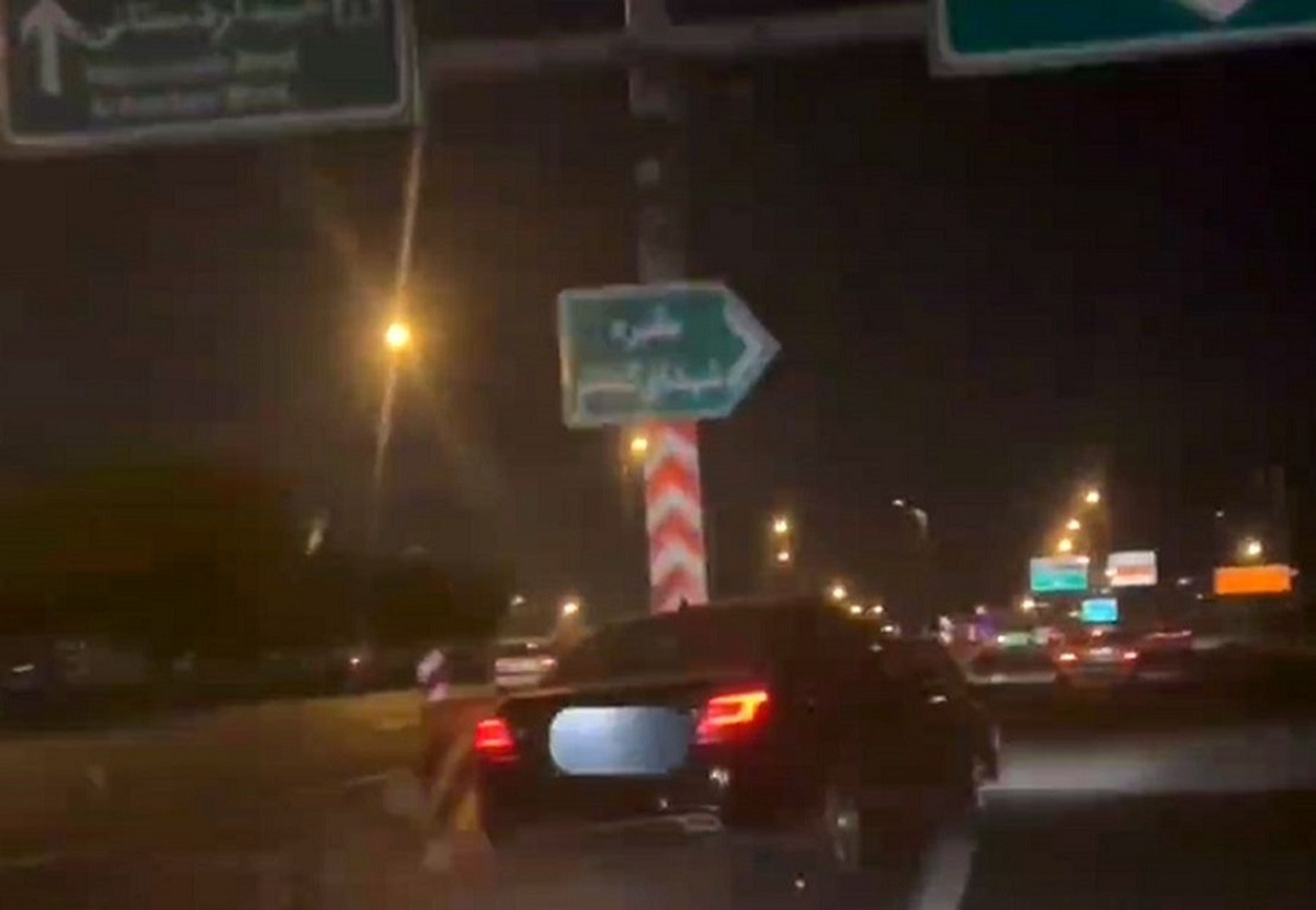 حرکات وحشتناک و پرتاب شدن راننده از خودرو در بزرگراه تهران (فیلم)