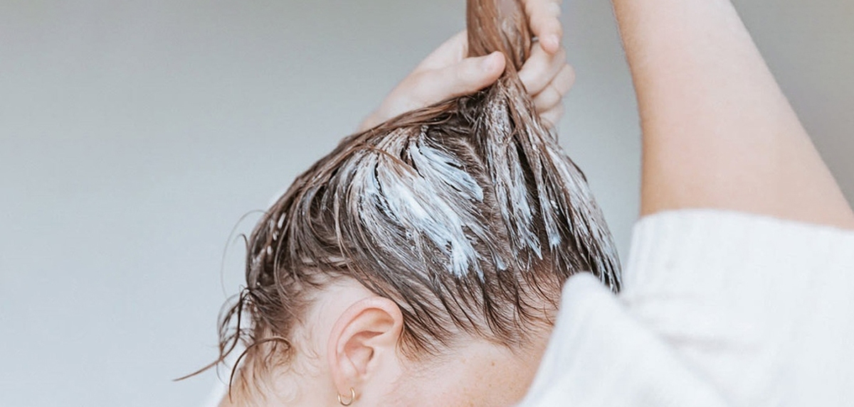 فواید و نحوه استفاده از جوش شیرین برای مو