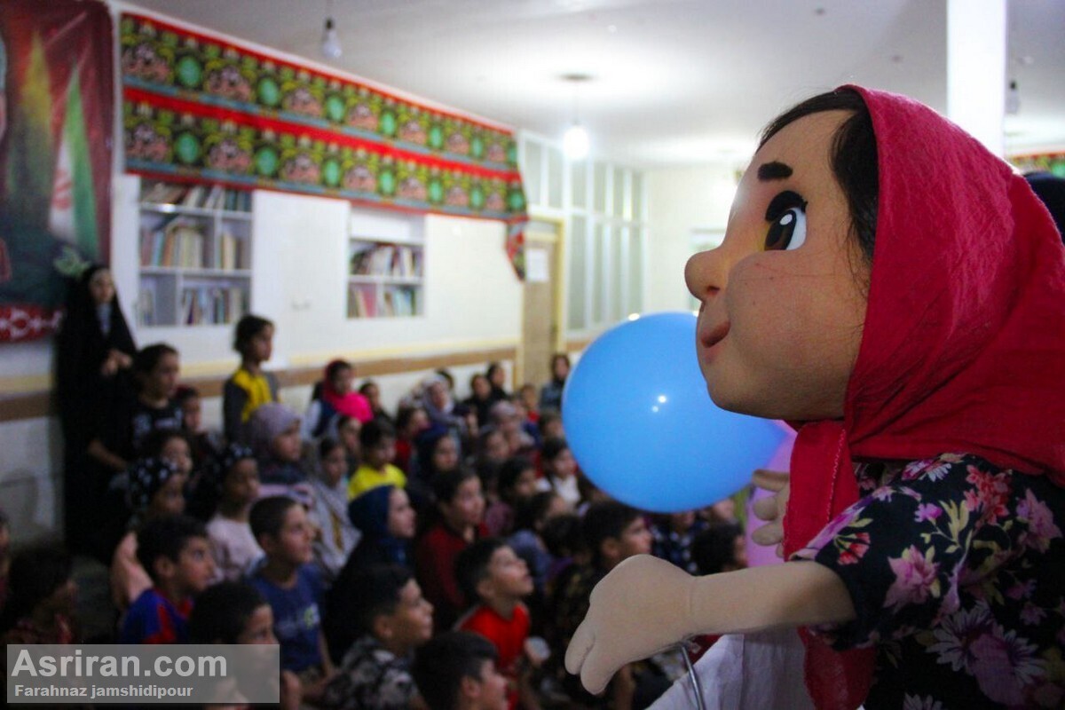اجرای تئاتر عروسکی در مناطق محروم خوزستان (عکس)