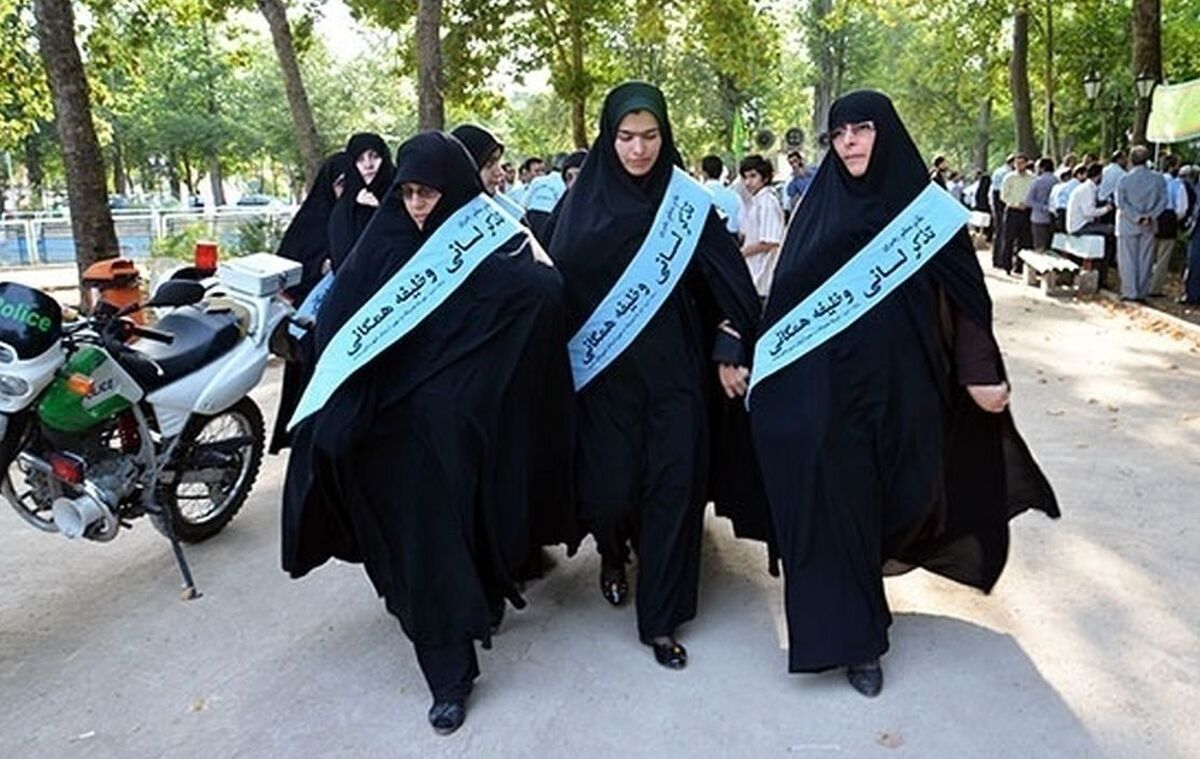 بازداشت سه زن در مترو به اتهام درگیری با زن آمر به معروف بر سر حجاب