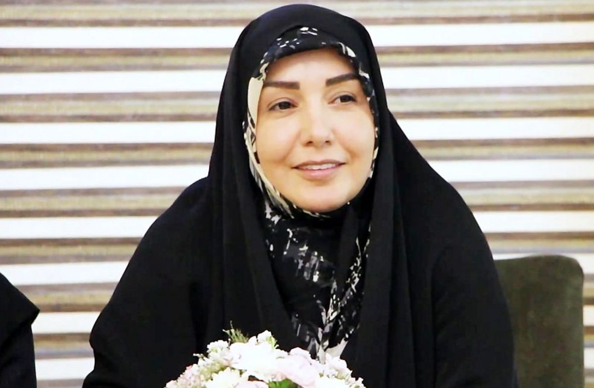 اعتماد : جبهه پایداری هم حرف های خانم معصومی را گردن نگرفت