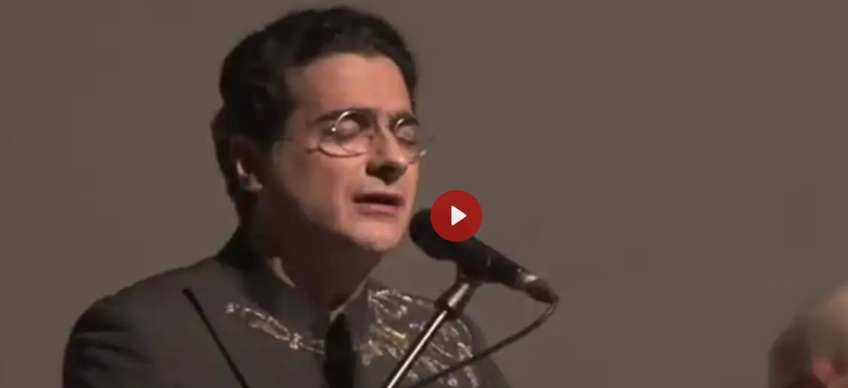 اجرای قطعه پرطرفدار «یک نفس آرزوی تو» توسط همایون شجریان در کنسرت تهران(فیلم)