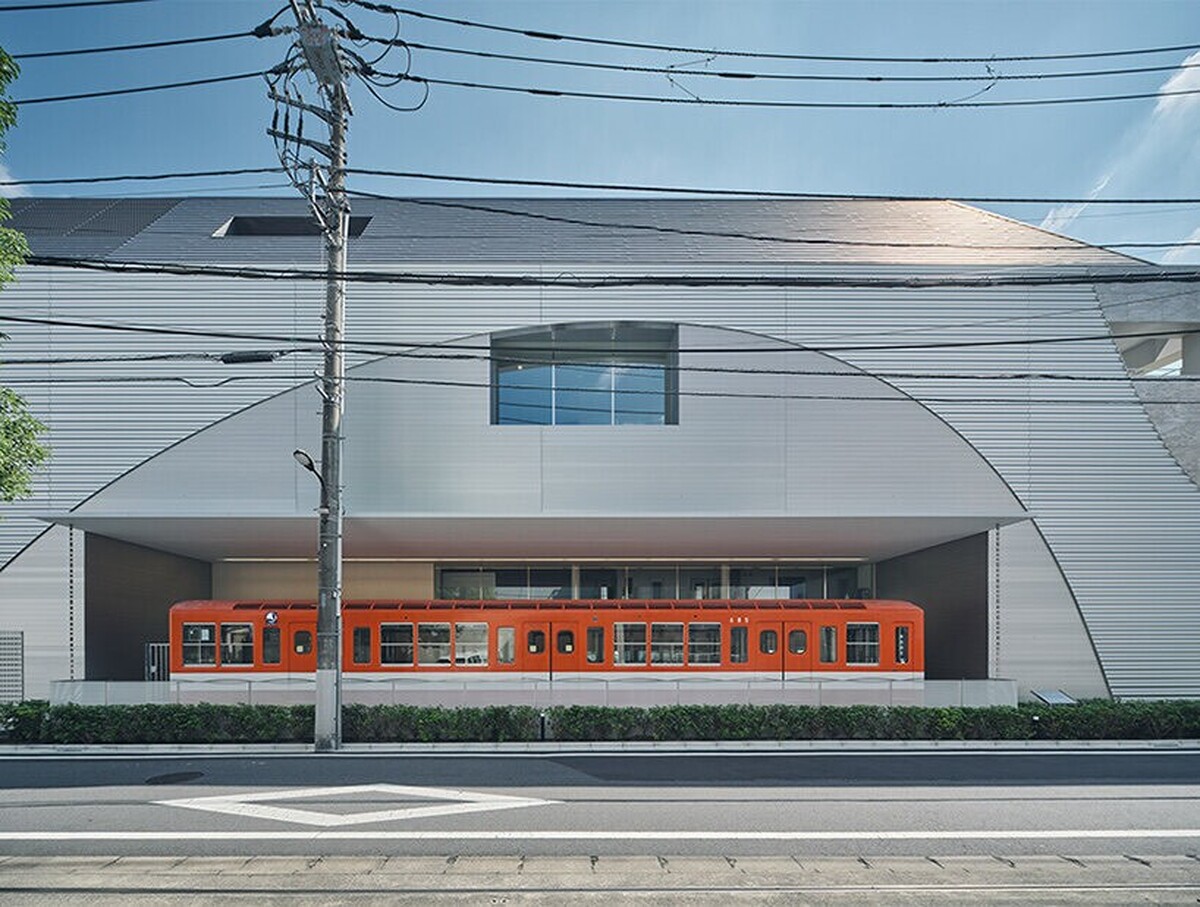 تعریف 1993 مترمربع فضای فرهنگی مجزا برای دبیرستان های یک محله در توکیو / اینجا محلی برای تفریح و آموزش با طراحی متفاوت است! (+تصاویر)