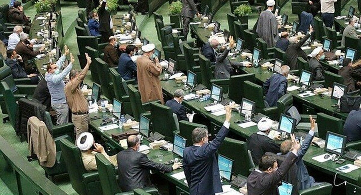 هم میهن : مجلس راه فساد را برای شهرداری هموار کرد/ مدیران بدون منع قانونی می توانند به نزدیکان خود سود برسانند