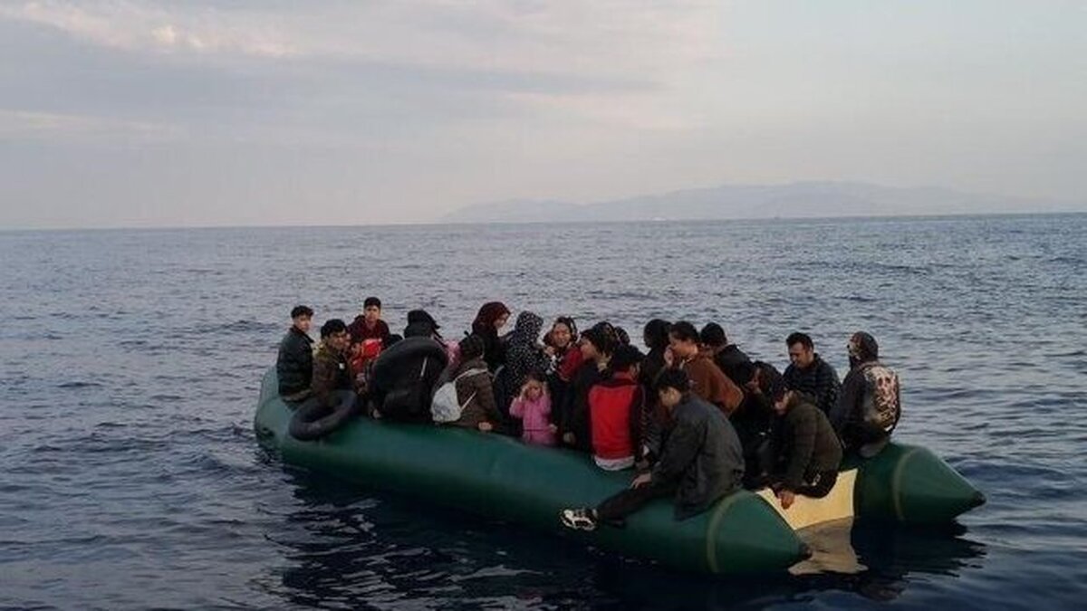 واژگونی قایق مهاجران در آب‌ های یمن/ ده‌ها نفر مفقود شدند