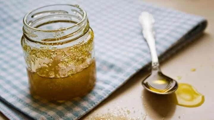 علت شکرک زدن عسل چیست؟ + راهکارهای رفع آن