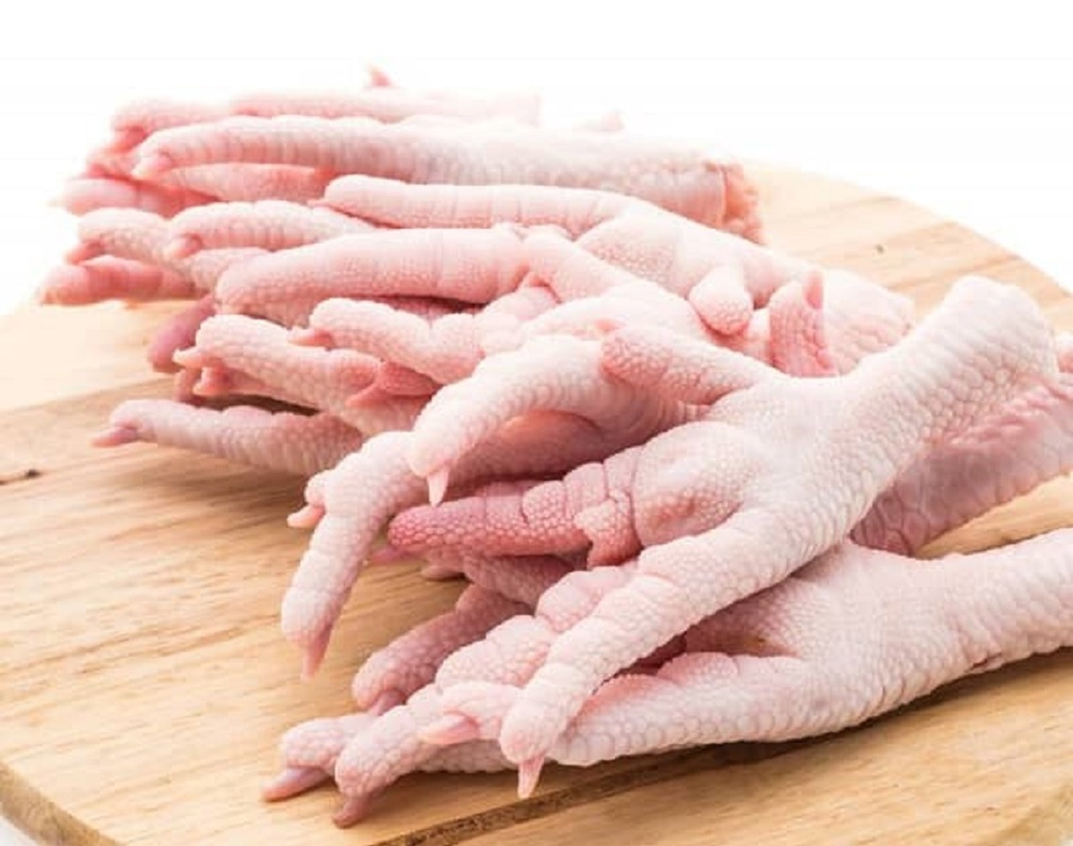 10 مورد از مهم ترین خواص و مضرات پای مرغ برای سلامتی