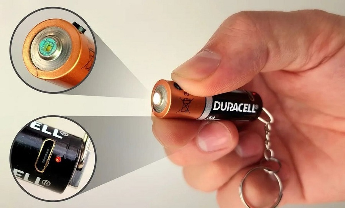 چگونه باتری قلمی را به چراغ قوه تبدیل کنیم؟ (فیلم)