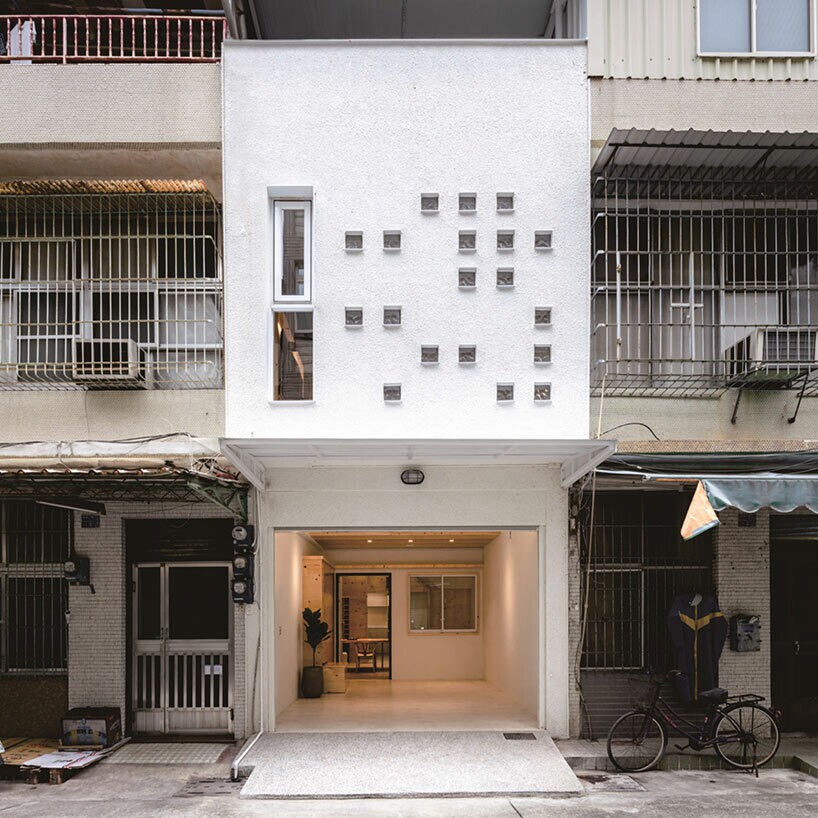 پنجره های کوچک متعدد «خانه OO» در تایوان را روشن می کنند