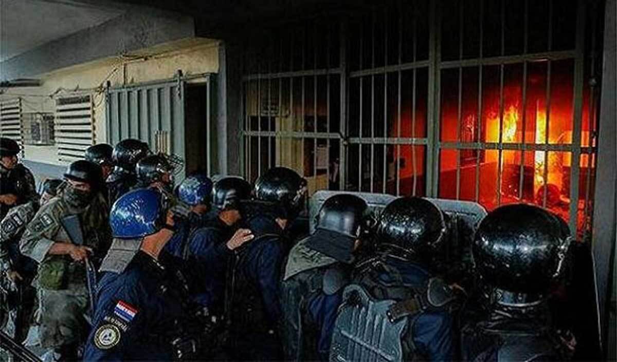 ۱۱ نفر در عملیات پلیس در زندان پاراگوئه کشته شدند