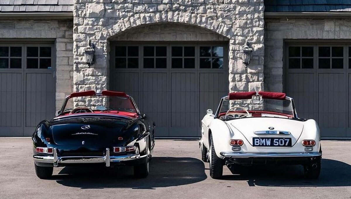 دو خودرو کلاسیک در یک قاب؛ طرفداران بنز و ب ام و نظر دهند؟! (عکس)