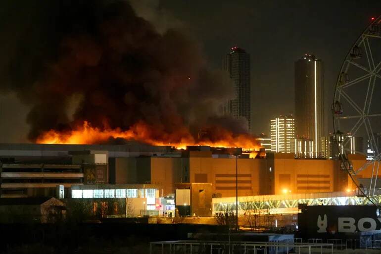 آتش سوزی در مرکز تجاری مسکو
