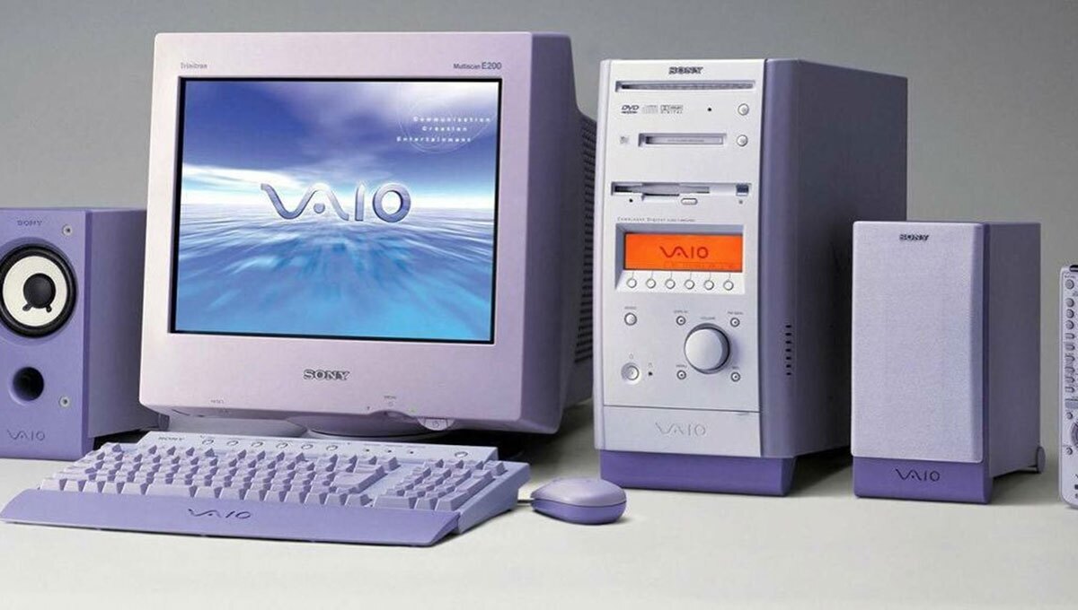 رایانه شاخ سال 2000 (عکس)