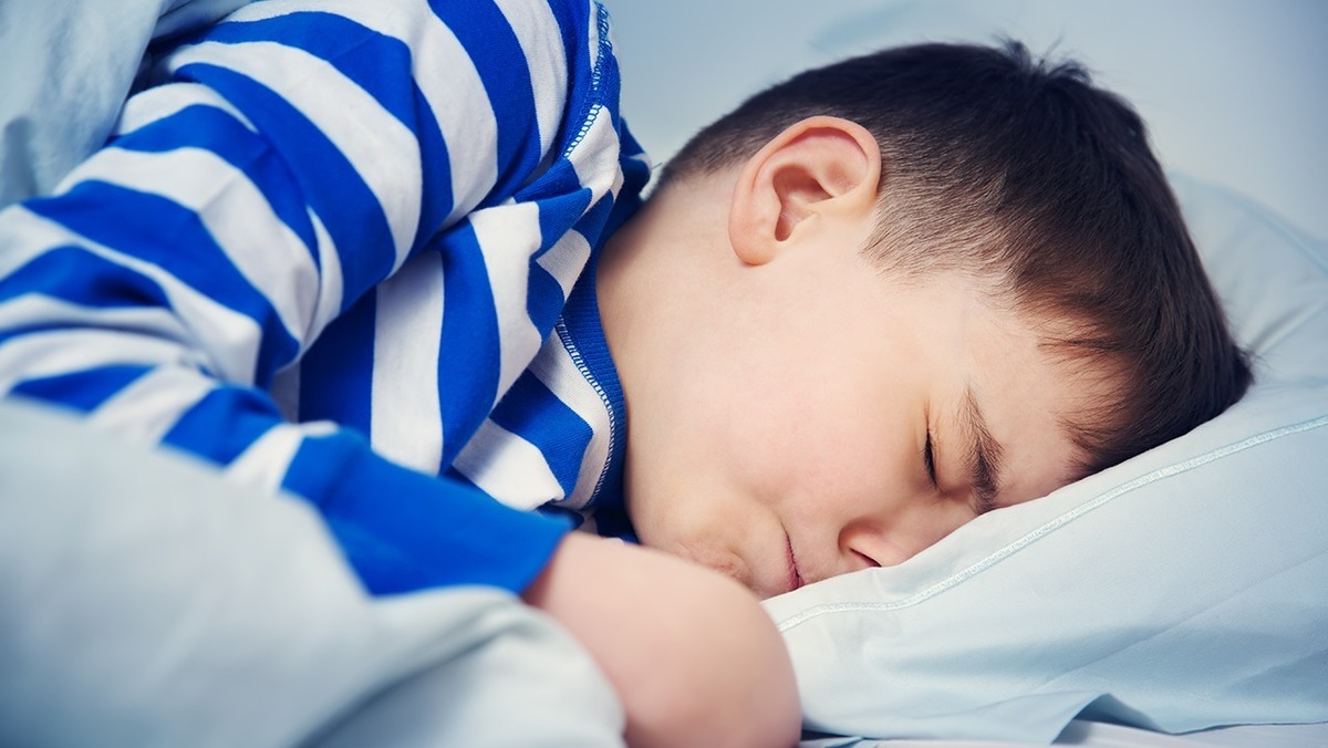 نحوه بیدار کردن بچه ها از خواب، دو سبک زندگی متفاوت می سازد - سهیل رضایی (فیلم)