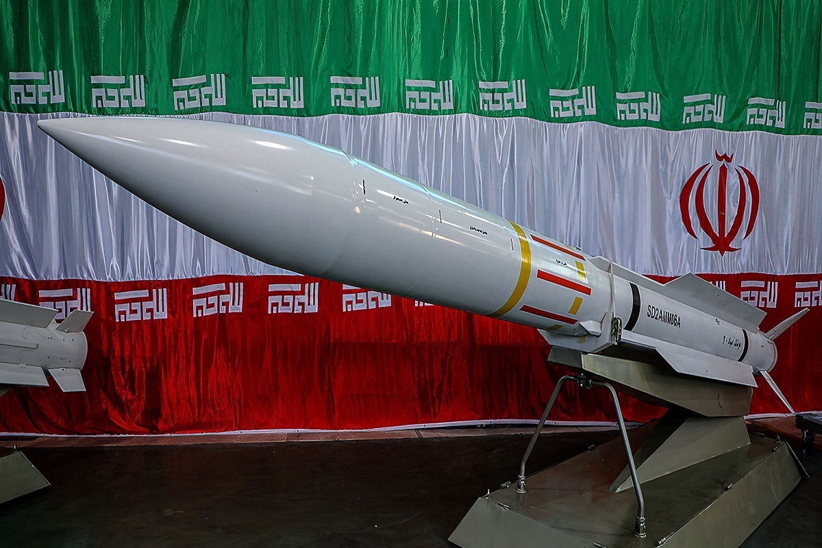 باید بدانیم که موشک‌های بالستیک ایران بسیار نقطه‌زن هستند (فیلم)