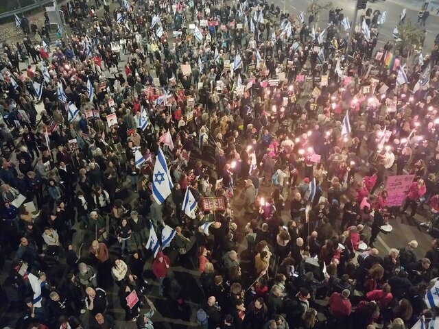 تظاهرات بزرگ در تل‌آویو ؛ صهیونیست‌ها خواستار توافق تبادل اسرا شدند