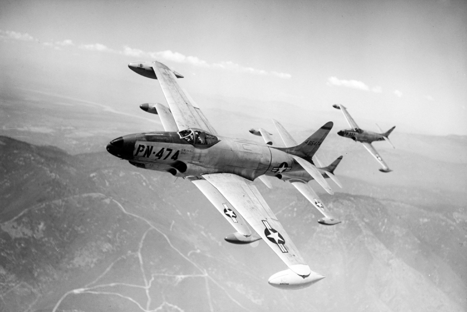 نگاهی کوتاه به تاریخچه توسعه جت های جنگنده ایالات متحده از جنگ جهانی دوم تاکنون