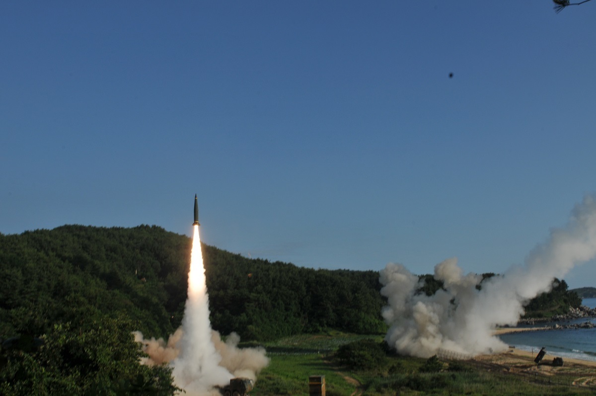 تست موشک بالستیک Hyunmoo 4 کره جنوبی با برد 800 کیلومتر و دقت بسیار بالا