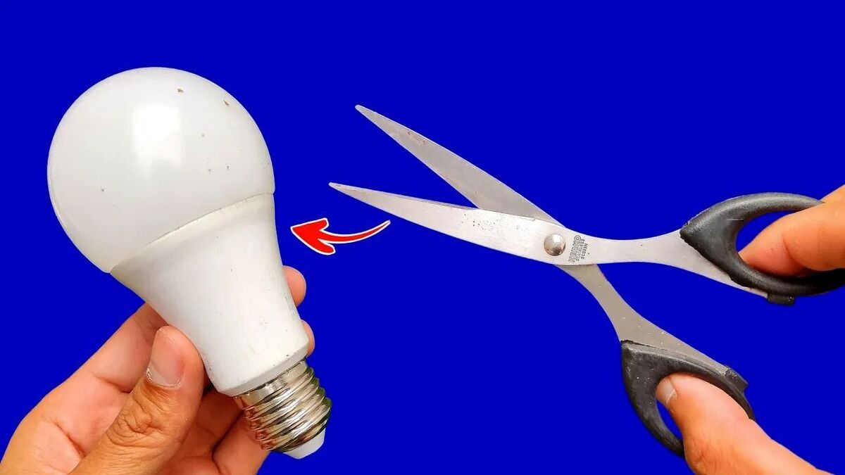 نحوه درست کردن لامپ LED با قیچی به روش برقکار کانادایی (فیلم)