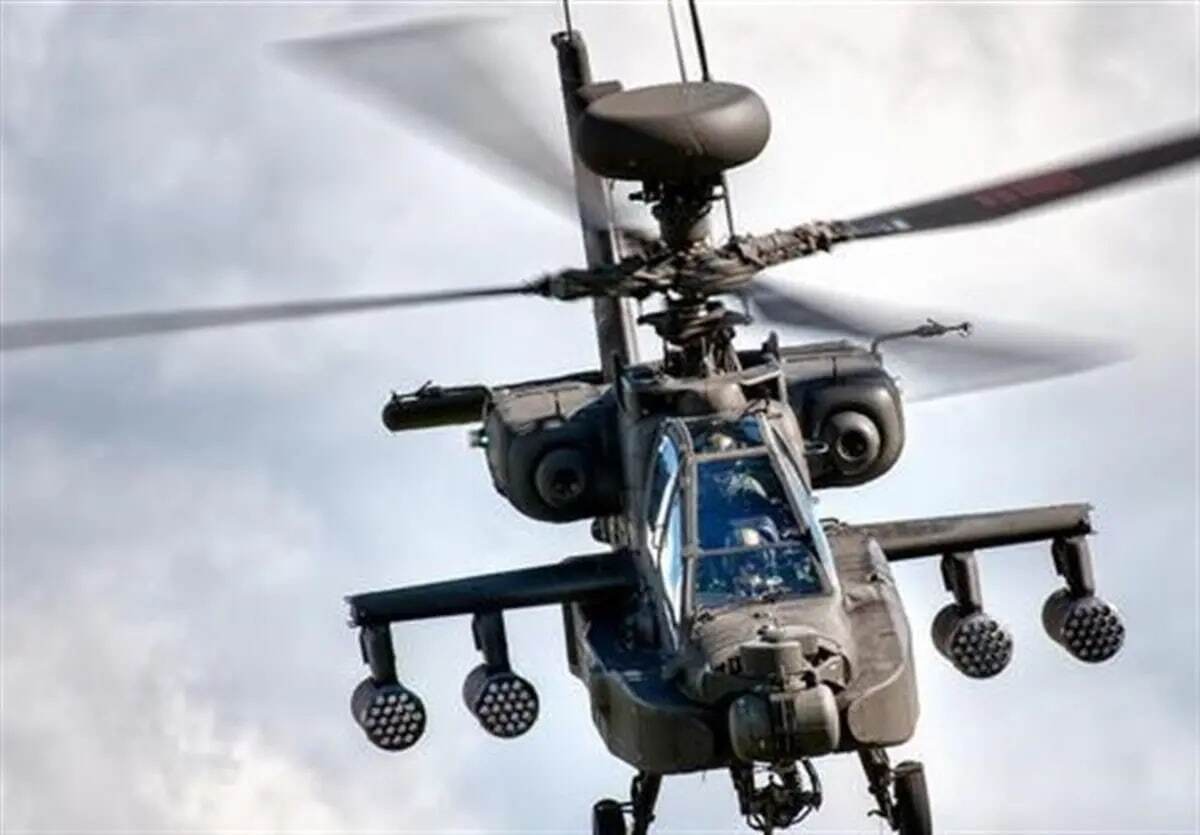 سقوط بالگرد آپاچی ۶۴ ارتش آمریکا در تمرین نظامی
