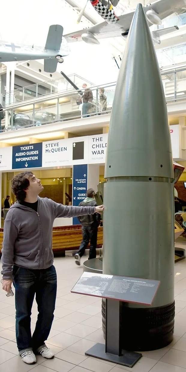 توپ گوستاو؛ بزرگ ترین قطعه توپخانه تاریخ به وزن ۱,۴۹۰ تن با گلوله های ۷.۵ تنی