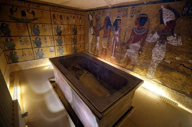 ۳ مورد از شگفت انگیزترین اکتشافات مصر باستان؛ از شهر طلایی تا مقبره نفرین‌ شده