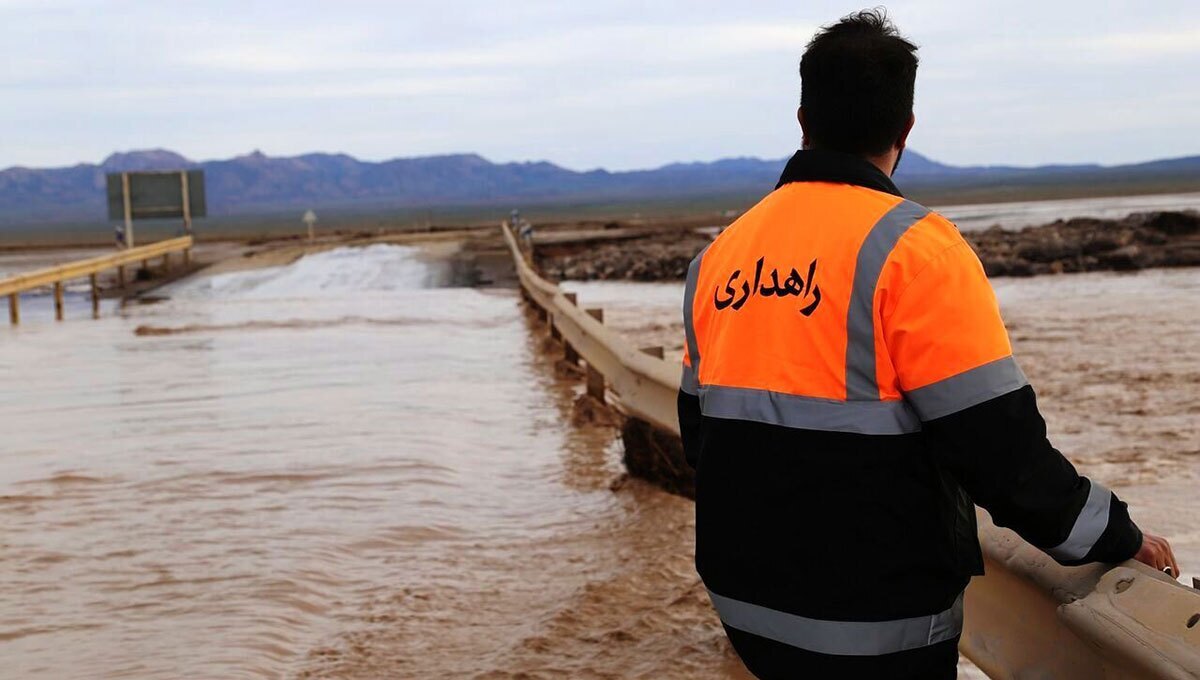سیلاب جاده تربت جام - صالح آباد در خراسان رضوی را مسدود کرد