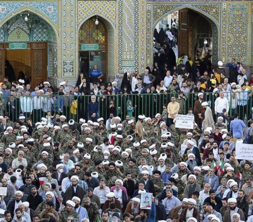 روحانیون با لباس نظامی در تجمع حجاب و عفاف