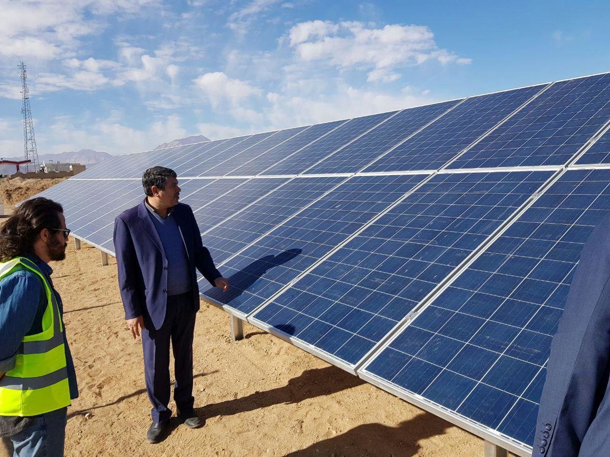 افتتاح همزمان ۷ نیروگاه خورشیدی مدارس در ۶ استان