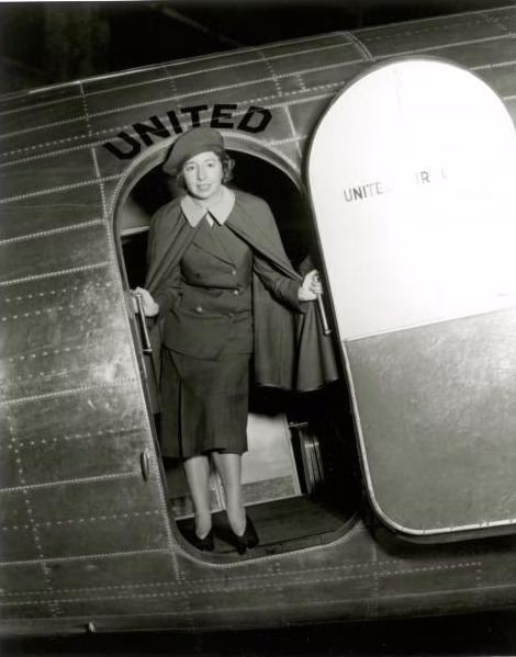 زنان تاریخ‌‌ساز؛ با اولین مهمانداران زن هواپیما در جهان آشنا شوید