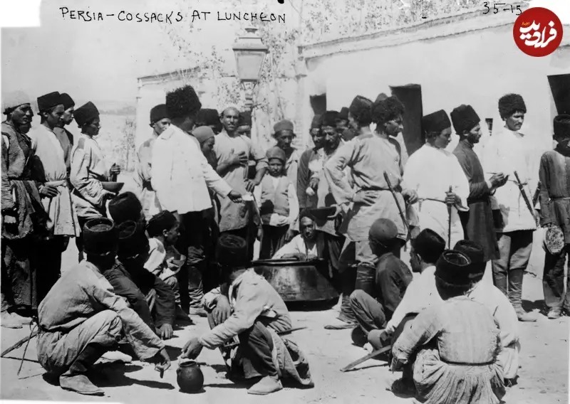 «قزاق‌های دوران قاجار» در صف غذا