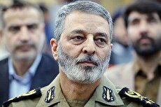 عیادت سرلشکر موسوی از مجروحان حافظ امنیت به نمایندگی از رهبر انقلاب