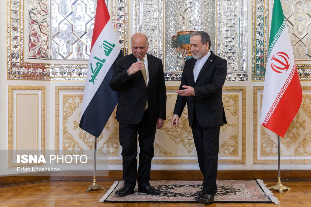 دیدار عباس عراقچی و فواد حسین وزیران خارجه ایران و عراق در تهران