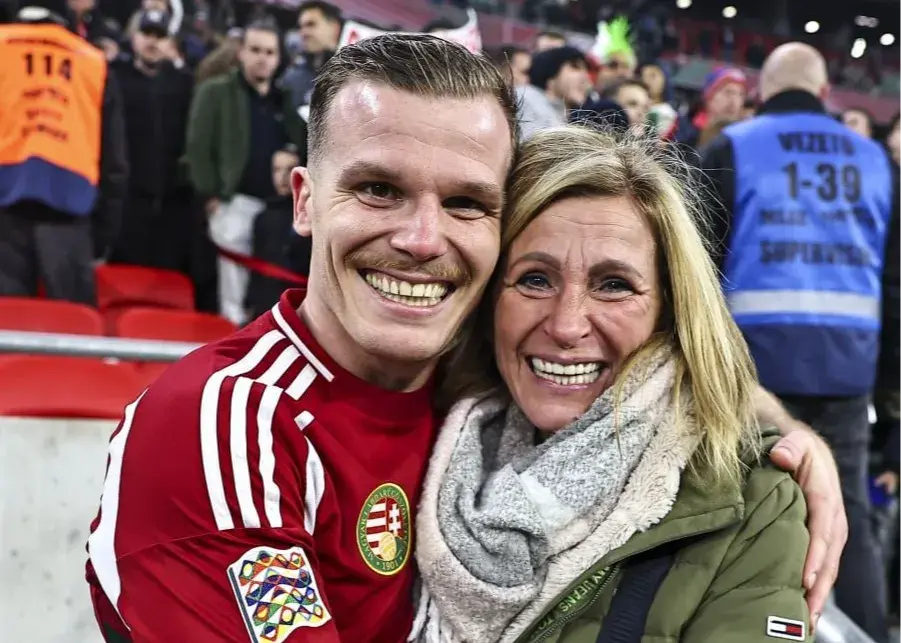 خداحافظی بازیکن جدید پرسپولیس با مادرش! 2