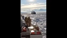 یخ‌شکن گارد ساحلی آمریکا کشتی گرفتار در قطب جنوب را آزاد کرد