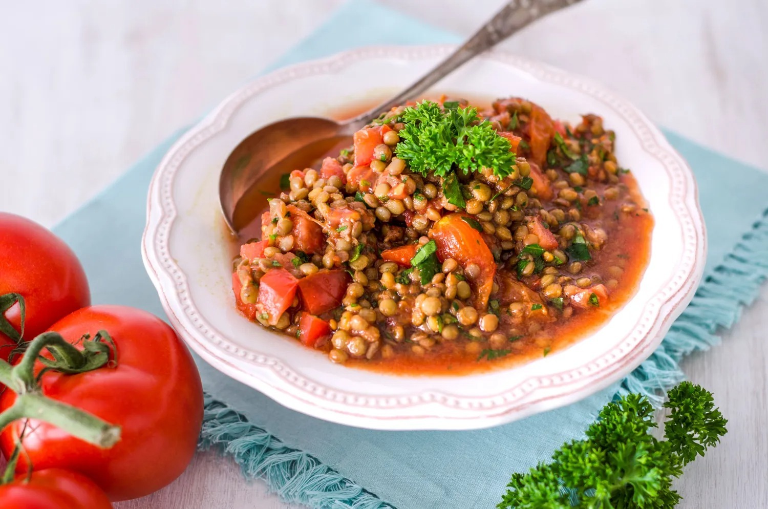 یک بشقاب خوراک عدس