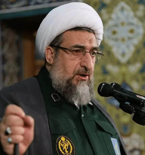 حجت‌الاسلام احمد مطهری‌اصل با لیاس سپاه پاسداران