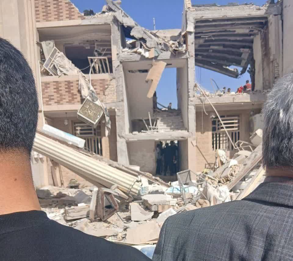 تصویری از ساختمانی که انفجار در آن رخ داده است تصویری از ساختمانی که انفجار در آن رخ داده است